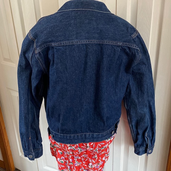 GUESS Denim Trucker Jacket ~ Medium Wash Blue Jean ~ Silver Buttons ~ XL - Picture 8 of 16